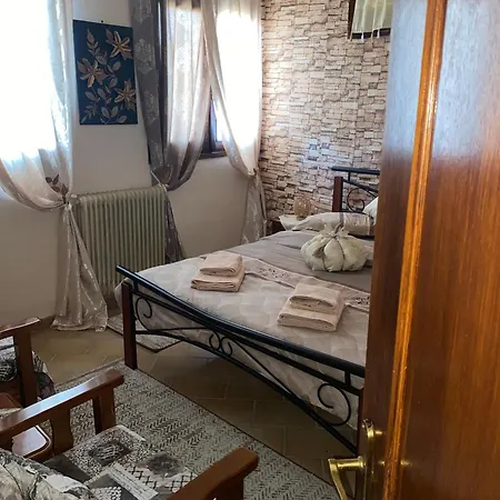 Apartment Venias House 1