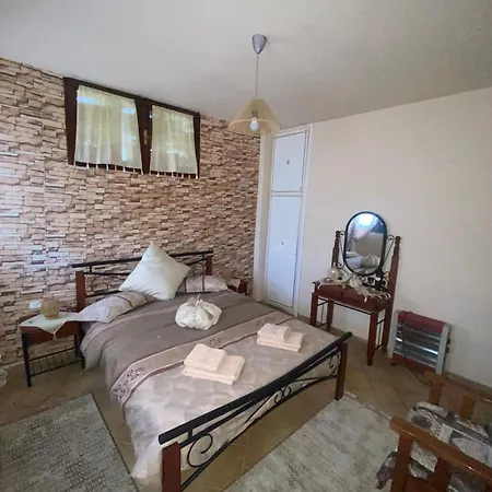 Apartment Venias House 1