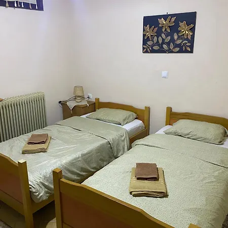 Venias House 1 Apartment