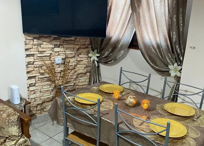 Venias House 1 Apartman *